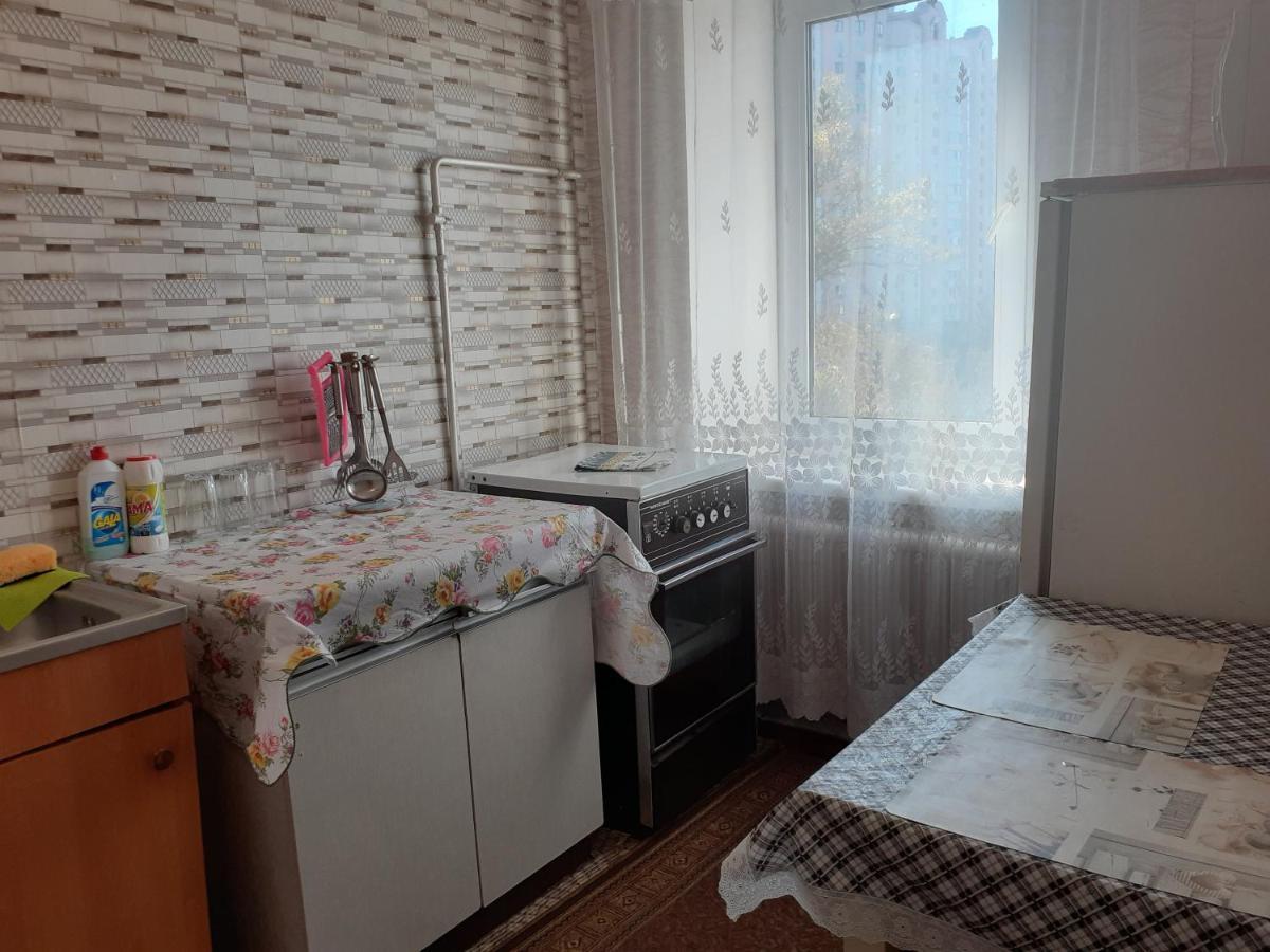 Квартира Возле Индустриального Моста, Нау Kiev Buitenkant foto